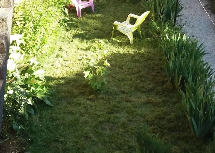 Semesterbostad Maison Les Iris *